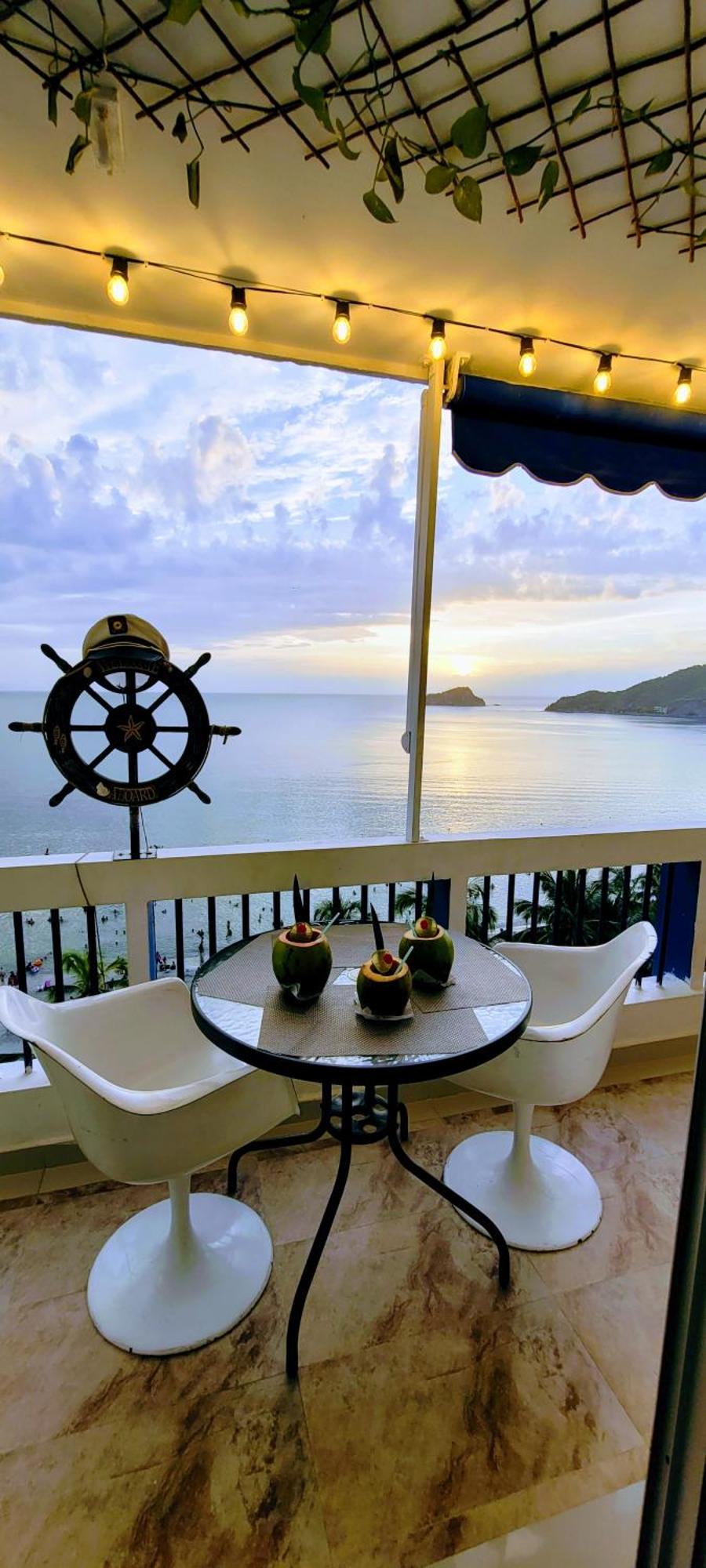Aptartamentos Tematicos Con Balcon Panoramico Frente A La Playa